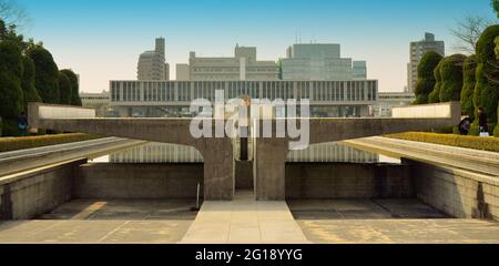 Hiroshima Peace Memorial Park. Peace Flame e Peace Memorial Museum. Giappone, 02-15-2015 Foto Stock