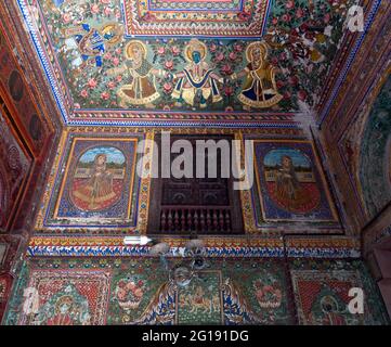 Gli interni affrescati di jJunjhunwala havali a Mandawa a Shekhawati, Rajasthan Foto Stock