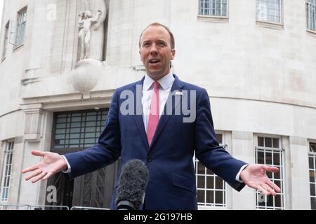 Londra, Regno Unito. 6 Giugno 2021. Il Segretario della Sanità, Matt Hancock, ha rilasciato un'intervista ai BBC Studios prima di comparire su "The Andrew Marr Show". Credit: Mark Thomas/Alamy Live News Foto Stock