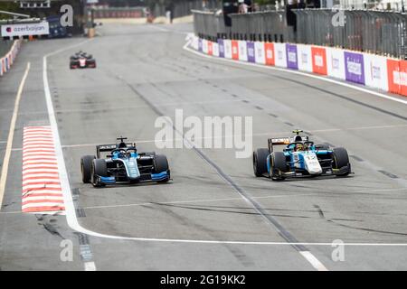 Baku, Azerbaigian. 6 Giugno 2021. 03 Zhou Guanyu (chn), UNI-Virtuosi Racing, Dallara F2, azione 12 Zendelli Lisim (ger), MP Motorsport, Dallara F2, azione durante il 3° round del Campionato FIA Formula 2 2021 dal 04 al 06 giugno 2021 sul circuito cittadino di Baku, a Baku, Azerbaigian - Foto Xavi Bonilla/DPPI Foto Stock
