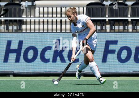 AMSTELVEEN, PAESI BASSI - 6 GIUGNO: Louise Versavel del Belgio durante la partita dei Campionati europei di Hockey tra Duitsland e Belgio al Wagener Stadion il 6 giugno 2021 ad Amstelveen, Paesi Bassi (Foto di Andre Weening/Orange Pictures) Foto Stock