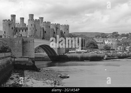 Conwy Bridge and Castle, Galles, Regno Unito Foto Stock