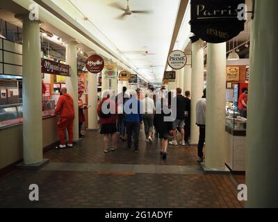 Immagine interna del Quincy Market nel centro di Boston, Massachusetts. Foto Stock