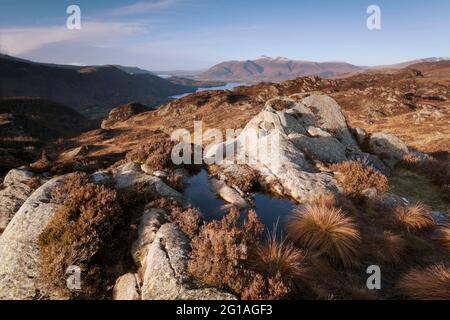 Skiddaw dal vertice di Grange cadde, Cumbria, Regno Unito Foto Stock