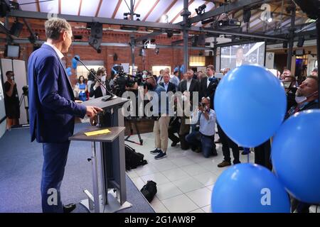 Magdeburgo, Germania. 06 giugno 2021. Björn Höcke, leader del partito parlamentare dell'AFD-Turingia, parla ad un partito elettorale del partito. Credit: Jan Woitas/dpa/Alamy Live News Foto Stock