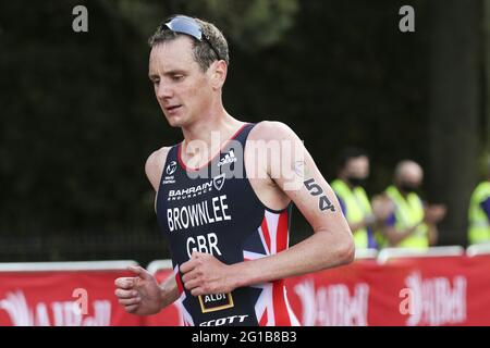 Leeds, Regno Unito. 06 giugno 2021. Alistair Brownlee durante la AJ Bell 2021 World Triathlon Para Series a Roundhay Park, Leeds. Credit: SPP Sport Press Photo. /Alamy Live News Foto Stock