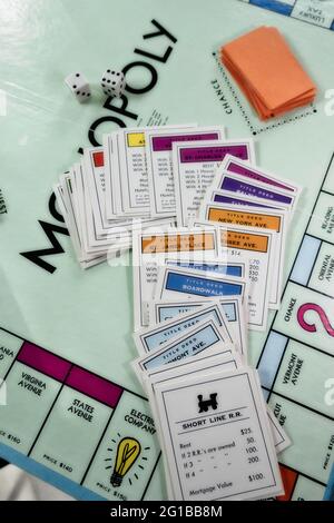 Monopoly gioco da tavolo è un popolare gioco di trading immobiliare internazionale, Stati Uniti Foto Stock