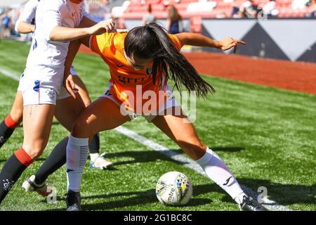 Cumbernauld, Regno Unito. 06 giugno 2021. Niamh Farrelly (17) del Glasgow City FC durante la Scottish Building Society Scottish Women's Premier League 1 Fixture Glasgow City FC vs Rangers FC, Broadwood Stadium, Cumbernauld, North Lanarkshire, 06/06/2021 | Credit: Colin Poultney/Alamy Live News Foto Stock