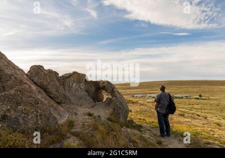 Panorama primaverile lungo l'autostrada i-80 nello Utah. Una passeggiata turistica sul sentiero Foto Stock