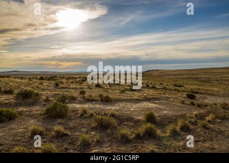 Panorama primaverile lungo l'autostrada i-80 nello Utah Foto Stock