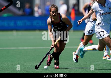 AMSTELVEEN, PAESI BASSI - 6 GIUGNO: Lisa Altenburg, Germania, durante la partita dei Campionati europei di Hockey tra Duitsland e Belgio allo stadio Wagener Stadion Foto Stock