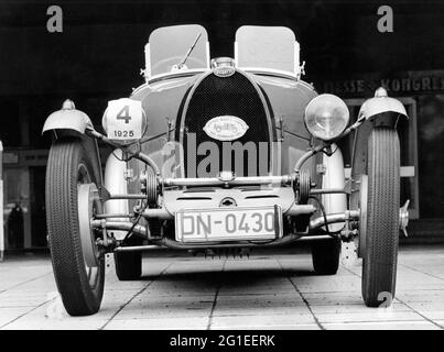 Trasporto / trasporto, auto, tipo, Bugatti Typ 35, anno di costruzione: 1925, vista da davanti, DIRITTI-AGGIUNTIVI-CLEARANCE-INFO-NON-DISPONIBILE Foto Stock