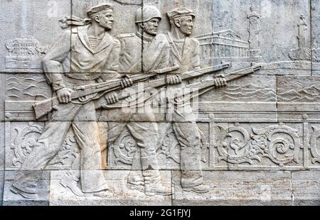 Tavole da disegno al memoriale sovietico a Treptower Park, Berlino, Germania Foto Stock