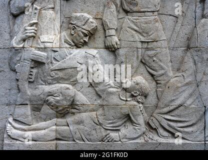 Tavole da disegno al memoriale sovietico a Treptower Park, Berlino, Germania Foto Stock