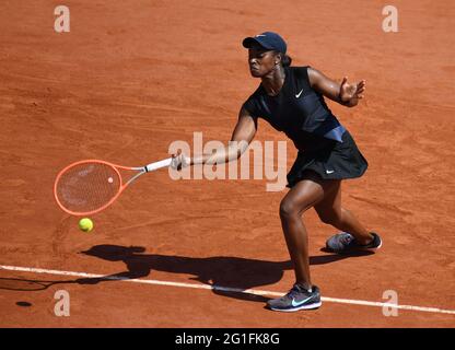 Parigi, fra. 07 giugno 2021. Parigi, Roland Garros, Francia Open Day 9 06/06/2021 Barbora Krejciova (CZE) vince il quarto round Credit: Roger Parker/Alamy Live News Foto Stock