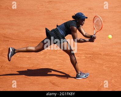 Parigi, fra. 07 giugno 2021. Parigi, Roland Garros, francese Open Day 9 06/06/2021 Sloane Stephens (USA) perde il quarto round Credit: Roger Parker/Alamy Live News Foto Stock