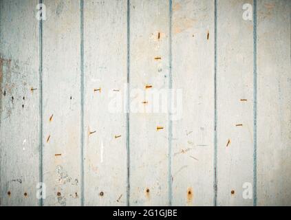 Turchese spiaggia parete scanalatura legno texture su blu chiaro colore naturale sfondo Art plain semplice buccia legno pavimento grano teak vecchio pannello senza giunture. Foto Stock