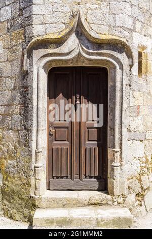 Francia, Gers, Montreal du Gers, etichettato Les Plus Beaux Villages de France (i più bei villaggi di Francia), una porta medievale Foto Stock