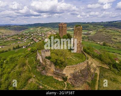 Francia, Lot, Saint Laurent les Tours, castello di Tours Saint Laurent, Atelier musee Jean Lurcat, vicino a Saint Cere (vista aerea) Foto Stock