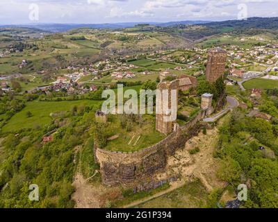 Francia, Lot, Saint Laurent les Tours, castello di Tours Saint Laurent, Atelier musee Jean Lurcat, vicino a Saint Cere (vista aerea) Foto Stock