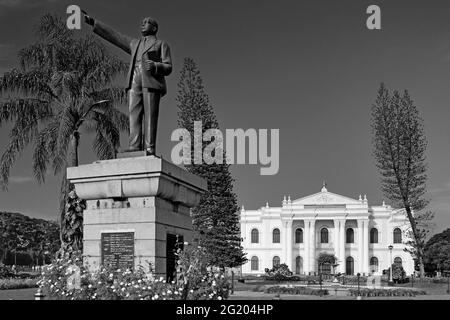 29 Ott 2009 Bharat Ratna Bhimrao Ramji Ambedkar Babasaheb statua di Ambedkar vicino-Rangacharlu municipio Mysore-Karnataka-INDIA Foto Stock