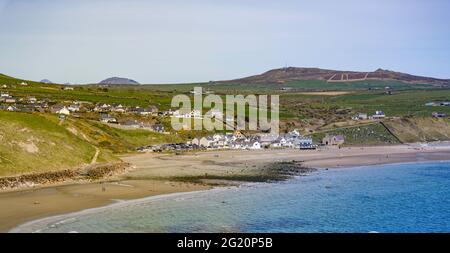 Aberdaron Village fronte spiaggia e baia. Foto Stock