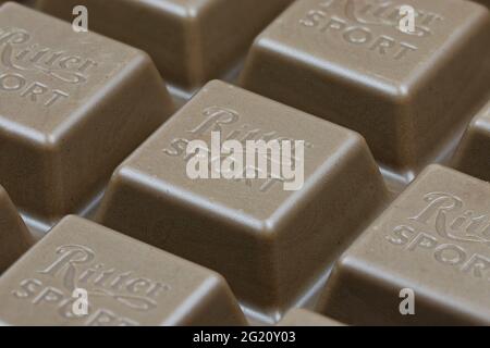 Primo piano di Ritter Sport Whole Milk Chocolate bar Foto Stock
