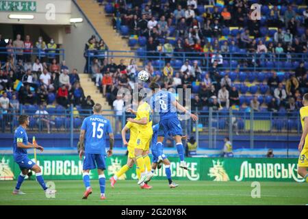 KHARKIV, UKAINE - 07 GIUGNO 2021 - i giocatori sono visti in azione durante il amichevole incontro tra le squadre nazionali di Ucraina e Cipro che ha portato a una vittoria in casa 4:0 al Matalist Regional Sports Complex, Kharkiv, nord-est Ucraina Credit: Ukrinform/Alamy Live News Foto Stock