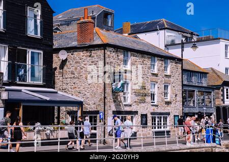 The Lifeboat Inn, Wharf Road, St. Ives, Cornovaglia, Regno Unito, Maggio 2021 Foto Stock