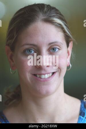 200 metri indietro colpo campione del mondo katie sexton da portsmouth pic mike walker, 2003 Foto Stock