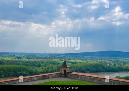 Splendida vista dal castello di Bratislava, Slovacchia. Foto Stock