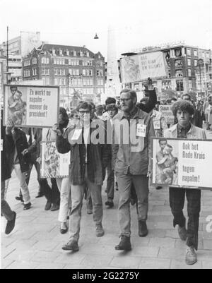 Geografia/viaggio, Paesi Bassi, politica, dimostrazioni, dimostrazione contro la guerra del Vietnam, INFORMAZIONI-DIRITTI-AGGIUNTIVI-DI-LIQUIDAZIONE-NON-DISPONIBILI Foto Stock