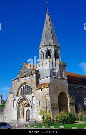 La Chiesa o la Cappella di St Laurent, Montmorillon, Francia Foto Stock