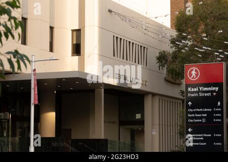 Esterno dei tribunali di Perth Central Law. Foto Stock