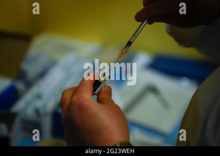 Torino - il vaccino contro il Covid 19 somministrato ai 118 volontari dell'ospedale oftalmico di Torino 10 gennaio 2020 (TORINO - 2021-01-10, edoardo Foto Stock