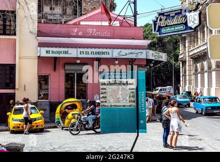 Il famoso bar cubano El Floridita a l'Avana Foto Stock