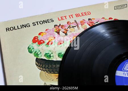 Hard rock and blues band, l'album musicale Rolling Stones su disco LP con dischi in vinile. Titolo: Let IT Bleed copertina dell'album Foto Stock