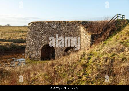 Limekiln nel Lomond Hills Regional Park, Fife, Scozia Foto Stock