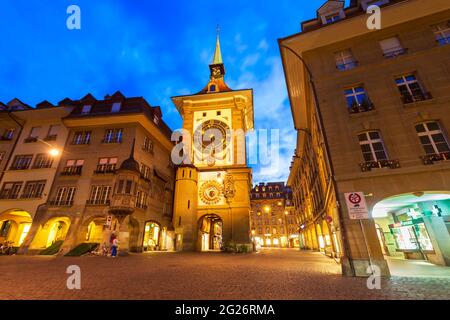 BERN, Svizzera - 13 luglio 2019: Zytglogge è un punto di riferimento medievale torre orologio nella città di Berna in Svizzera Foto Stock