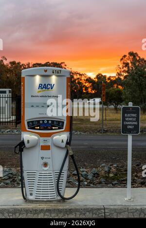 Stazione di ricarica per veicoli elettrici, Euroa, Victoria Foto Stock