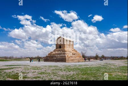 Tomba di Ciro il Grande (VI secolo a.C.), Patrimonio dell'Umanità dell'UNESCO, Pasargadae, Provincia di Fars, Iran. Foto Stock