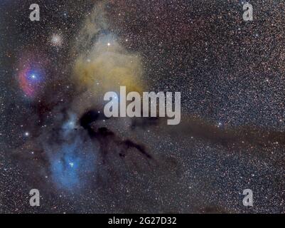 Rho Ophiuchi & Antares nube Complex a Scorpius. Foto Stock