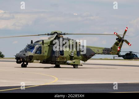 Elicottero da trasporto NH90 dell'esercito tedesco, Niederstetten, Germania. Foto Stock