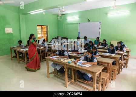 Tamil Nadu, India - Aprile 2021: Scuola elementare durante la corona Foto Stock