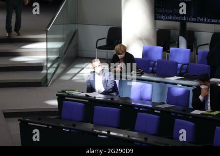 Berlino, Germania, 9 giugno 2021 Jens Georg Spahn è un politico tedesco (CDU). Dal 2002 è membro del Bundestag; dal 2005 al 2009 è membro del comitato parlamentare per la salute. Dal 2015 al 2018 è stato Segretario di Stato parlamentare presso il Ministero federale delle finanze e dal 14 marzo 2018 è Ministro federale della sanità presso il gabinetto della Merkel IV. Credit: Juergen Nowak / Alamy Live News Foto Stock