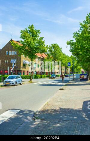 Groningen Paesi Bassi 18. Giugno 2013 paesaggio urbano Panorama edifici biciclette traffico Groningen Olanda Paesi Bassi Foto Stock