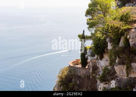 Balcone panoramico al largo della costa d'Italia Foto Stock