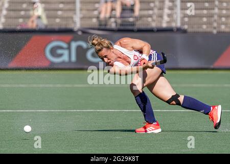 AMSTELVEEN, PAESI BASSI - 9 GIUGNO: Susannah Townsend of England durante la partita dei Campionati europei di Hockey tra Belgio e Inghilterra al Wagener Stadion il 9 giugno 2021 ad Amstelveen, Paesi Bassi (Foto di Jeroen Meuwsen/Orange Pictures) Foto Stock