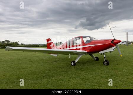 Beagle Pup Prototype (G-AVDF) in esposizione statica al Shuttleworth Flying Festival of Britain Airshow il 6 giugno 2021 Foto Stock