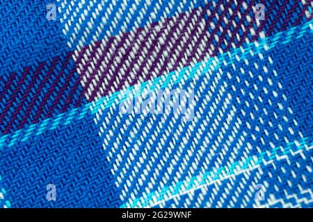 Motivo in tartan blu e tessuto in primo piano con alta risoluzione Foto Stock